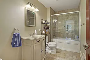 9485 S 96th St, Franklin, WI 53132 - Photo 24