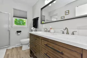 8348 W Cold Spring Rd, Greenfield, WI 53220 - Photo 20
