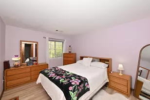n110w16973 Ashbury Cir, Germantown, WI 53022 - Photo 12