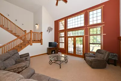 304  Nautica Dr, Port Washington, WI 53074 - Photo 2