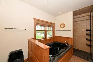 304 Nautica Dr, Port Washington, WI 53074 - Photo 14