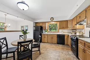 4490 Wessex Dr, Brookfield, WI 53045 - Photo 12