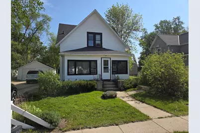 318  Madison St, Walworth, WI 53184 - Photo 2