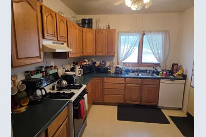 318  Madison St, Walworth, WI 53184 - Photo 10