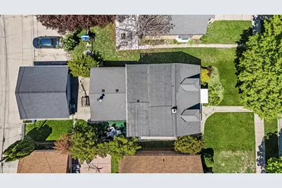 3947 S 1st Pl, Milwaukee, WI 53207 - Photo 6