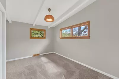 807 E Wahner Pl, Bayside, WI 53217 - Photo 22