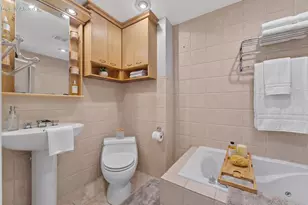 807 E Wahner Pl, Bayside, WI 53217 - Photo 16