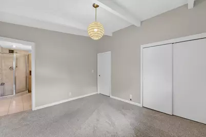 807 E Wahner Pl, Bayside, WI 53217 - Photo 20