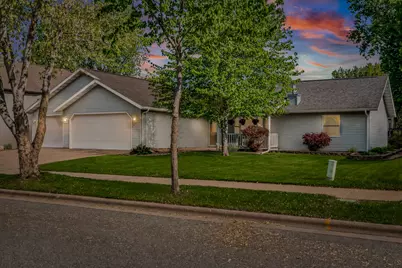739  Shelly Ln, Onalaska, WI 54650 - Photo 2