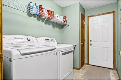 739  Shelly Ln, Onalaska, WI 54650 - Photo 18