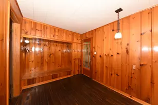 N48W16806 Lisbon Rd, Menomonee Falls, WI 53051 - Photo 16