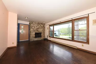 N48W16806  Lisbon Rd, Menomonee Falls, WI 53051 - Photo 2
