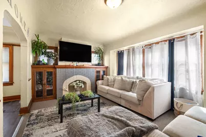 2806 N 54th St #2808, Milwaukee, WI 53210 - Photo 2