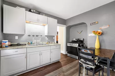 2806 N 54th St #2808, Milwaukee, WI 53210 - Photo 10