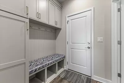 8929  Creekside Cir, Pleasant Prairie, WI 53158 - Photo 34