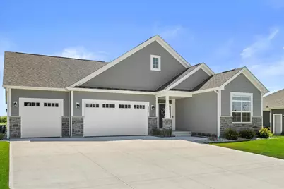 8929  Creekside Cir, Pleasant Prairie, WI 53158 - Photo 52