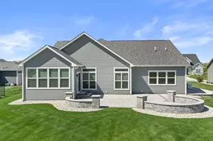 8929 Creekside Cir, Pleasant Prairie, WI 53158 - Photo 48