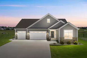 8929 Creekside Cir, Pleasant Prairie, WI 53158 - Photo 2