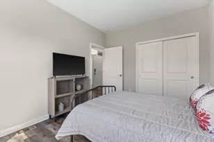 8929 Creekside Cir, Pleasant Prairie, WI 53158 - Photo 30