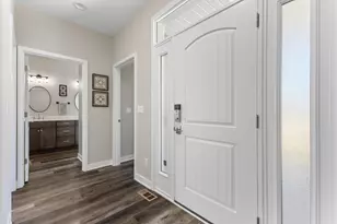 8929 Creekside Cir, Pleasant Prairie, WI 53158 - Photo 28