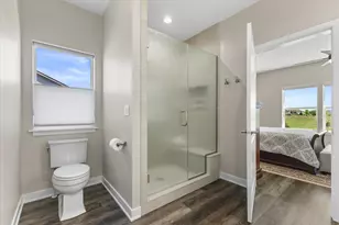 8929 Creekside Cir, Pleasant Prairie, WI 53158 - Photo 22