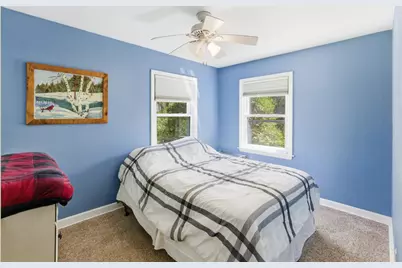 12215 W McShane Rd, Franklin, WI 53132 - Photo 16