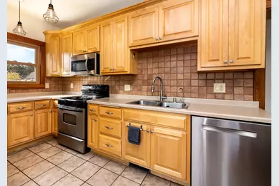 359 E Montana St, Milwaukee, WI 53207 - Photo 6