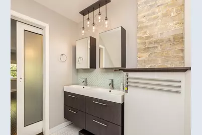 359 E Montana St, Milwaukee, WI 53207 - Photo 10