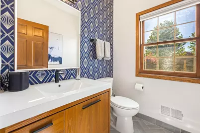 3818 S Centennial Cir, Milwaukee, WI 53221 - Photo 14