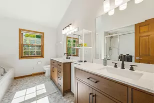 3818 S Centennial Cir, Milwaukee, WI 53221 - Photo 22