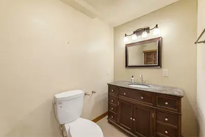 3818 S Centennial Cir, Milwaukee, WI 53221 - Photo 34