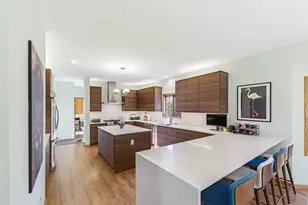 3818 S Centennial Cir, Milwaukee, WI 53221 - Photo 10