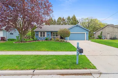 3718  Shepherd Ln, Manitowoc, WI 54220 - Photo 2