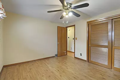 5025  Harrison Rd, Pleasant Prairie, WI 53142 - Photo 10