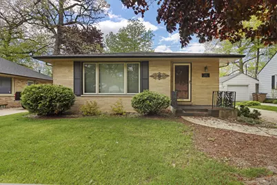 5025  Harrison Rd, Pleasant Prairie, WI 53142 - Photo 2