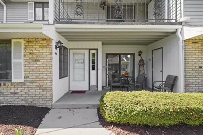 1419  Sun Valley Dr #101, Racine, WI 53406 - Photo 4