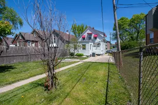2729 S 14th St, Milwaukee, WI 53215 - Photo 8