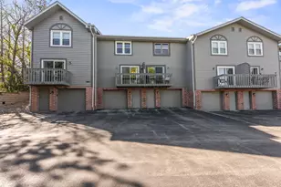 1821 Paramount Dr, Waukesha, WI 53186 - Photo 18