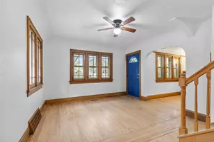 2116 S 70th St, West Allis, WI 53219 - Photo 14