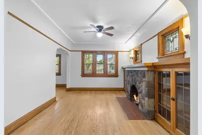 2116 S 70th St, West Allis, WI 53219 - Photo 6