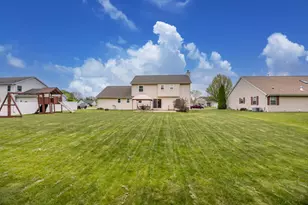 1440 W Mario Ln, Oak Creek, WI 53154 - Photo 28