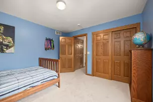 1440 W Mario Ln, Oak Creek, WI 53154 - Photo 16