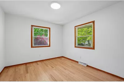 7130  Maple Ter, Wauwatosa, WI 53213 - Photo 22
