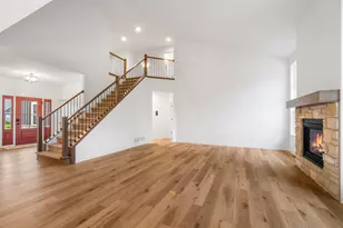 W221N3075 Greenwood Rd, Pewaukee, WI 53186 - Photo 8