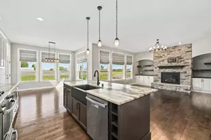 28516 Blue Crane Ct, Racine, WI 53185 - Photo 8