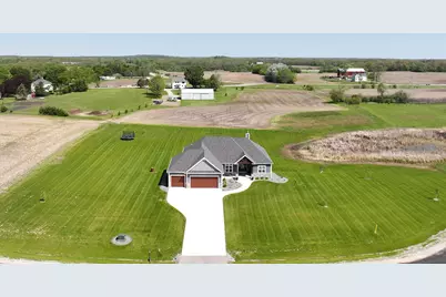 28516  Blue Crane Ct, Racine, WI 53185 - Photo 2