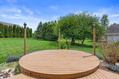 2313  Kestrel Ln, Waukesha, WI 53189 - Photo 42