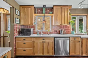 1008 W Eula Ct, Glendale, WI 53209 - Photo 46