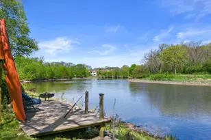 1008 W Eula Ct, Glendale, WI 53209 - Photo 2
