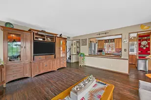1008 W Eula Ct, Glendale, WI 53209 - Photo 42